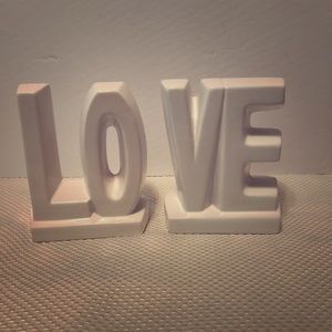 NWT LOVE Ceramic Lettering Home Decor